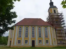 O�ling, evangelische Kirche, fr�hklassizistische Saalkirche, erbaut von 1801 bis 1805 (07.06.2025)