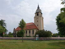 Altdbern, evangelische Pfarrkirche, erbaut von 1918 bis 1921 (08.06.2025)