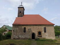 Casel, evangelische Kirche, sptgotischer Bau aus Mischmauerwerk mit Dachreiter, erbaut im 15. Jahrhundert (08.06.2025)