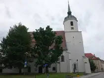 Hoyerswerda, evangelische St. Johannes Kirche, erbaut im 14. Jahrhundert (08.06.2025)