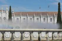 Die Praa do Imprio, zu Deutsch „Reichsplatz“, entstand anlsslich der  Ausstellung der Portugiesischen Welt  (1940), mit der der 800 Jahre zuvor erreichten Unabhngigkeit Portugals und der Wiederherstellung der Unabhngigkeit vor 300 Jahren gedacht wurde. Besucht am 12.05.2016.