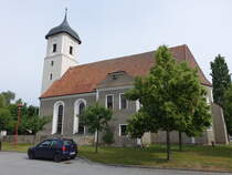 Malschwitz, evangelische Kirche, erbaut 1716, Kirchturm von 1913 (10.06.2025)