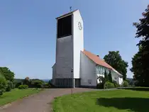 Altenbergen, Pfarrkirche St. Martin, erbaut 1960 (14.06.2025)