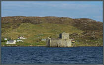 Die auf einer kleinen Insel gelegene Kisimul Castle gibt dem Ort Castlebay auf Barra seinen Namen. Wahrscheinlich wurde sie im 15. Jahrhundert errichtet. (10.05.2025)