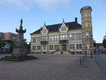 Horn-Bad Meinberg, Rathaus am Markt, erbaut 1865 bis 1866 (16.06.2025)