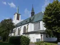 Schloss Holte-Stukenbrock, Pfarrkirche St. Ursula, neugotische Hallenkirche erbaut 1913 (16.06.2025)