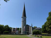 Belecke, Pfarrkirche Hl. Kreuz, erbaut bis 1961 (19.06.2025)
