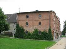 Grevesm�hlen; Wohn- und B�rohaus, ex. Speicher an der Lindenallee, Ecke August-Bebel-Stra�e, 26.08.2008