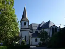 B�defeld, Pfarrkirche St. Cosmas und Damian Kirche, Westbau von 1723, neubarocker Zentralbau erbaut von 1910 bis 1911 (20.06.2025)