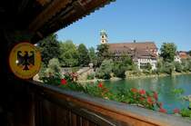 Holzbrcke - Blick von der alten Holzbrcke auf das Fridolinsmnster. Die Landesgrenze zur Schweiz verluft in der Mitte des Rheins und der Brcke. 18.7.2006