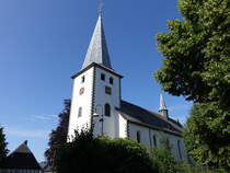 Remblinghausen, Pfarrkirche St. Jakobus, erbaut von 1754 bis 1755 (20.06.2025)