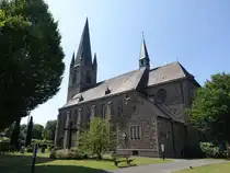 Grevenbr�ck, Pfarrkirche St. Nikolaus, erbaut 1887 (21.06.2025)