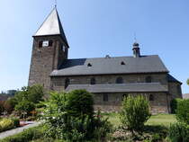 Helden, Pfarrkirche St. Hippolytus, erbaut im 11. Jahrhundert (21.06.2025)