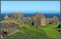 Der stliche Teil von Dunnottar Castle besteht aus dem Palais, dem Silver House und der Kapelle. (Stonehaven, 16.05.2025)
