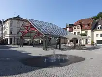 Plettenberg, H�user und Brunnen am Alten Markt (21.06.2025)