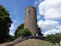 Bad Belzig, Bergfried Butterturm der Burg Eisenhardt, erbaut im 13. Jahrhundert (04.07.2025)