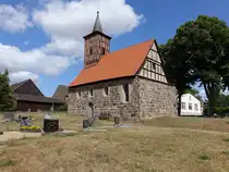 Kranepuhl, evangelische Dorfkirche, erbaut im 13. Jahrhundert (04.07.2025)