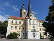 Burg, Rathaus, erbaut 1550, barocker Umbau 1702, um einen dritten Stock erh�ht 1893 (05.07.2025)