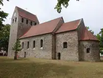 Nedlitz, romanische evangelische St. Nikolaus Kirche, erbaut im 12. Jahrhundert (05.07.2025) 