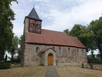 Wallwitz, evangelische St. Timothei Kirche, sptromanischer Bau aus dem 13. Jahrhundert (05.07.2025)