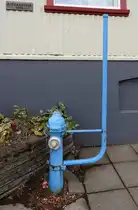 HAWLE-Hydrant mit Bypa�rohr, wohl zum thermischen Ausgleich, in der Isl�ndischen Stadt Sau��rkr�kur ;250919