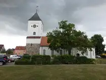 Rhinow, evangelische Stadtkirche, fr�hgotischer Feldsteinquaderbau aus dem 13. Jahrhundert (07.07.2025)