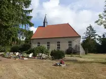 Barnewitz, evangelische Kirche, erbaut im 13. Jahrhundert aus Granitfindlingen (08.07.2025)