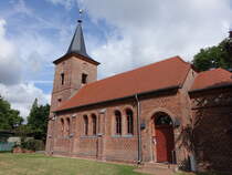 Dberitz, evangelische Dorfkirche, erbaut im 19. Jahrhundert im neoromanischen Stil (08.07.2025)