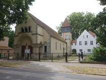 Neustadt / Dosse, kath. Herz Jesu Kirche, Saalkirche erbaut 1906 durch Arnold Gldenpfennig (08.07.2025)