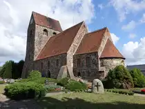 Ballerstedt, evangelische Kirche, sp�tromanische Feldsteinkirche (08.07.2025)