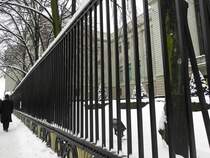 Zaun vor der Russischen Botschaft in Berlin am 30.12.2010.