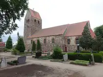 Bellingen, evangelische St. Marien Kirche, Feldsteinbau aus dem 12. Jahrhundert (09.07.2025)