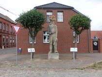 Buch, historische Rolandstatue von 1580 in der Breiten Strae (09.07.2025)