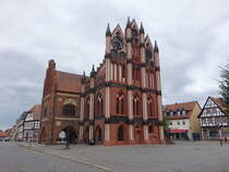 Tangermnde, historisches Rathaus am Markt, erbaut 1430 (09.07.2025)