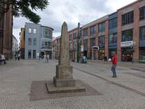 Brandenburg, Denkmal und Huser am Katharinenkirchplatz (10.07.2025)