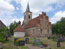 Derwitz, evangelische Kirche, Feldsteinkirche erbaut um 1500 (10.07.2025)
