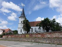 Dyrotz, evangelische Kirche, barocke Saalkirche erbaut 1737 (10.07.2025)