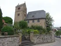 L�llbach, evangelische Kirche, erbaut im 15. Jahrhundert, 1683 barock ver�ndert (26.07.2025)