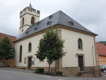Rehborn, evangelische Kirche, Kirchturm 15. Jahrhundert, Langhaus erbaut 1768 (26.07.2025)