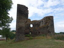 Burgruine Dill, erbaut Mitte des 14. Jahrhundert (28.07.2025)