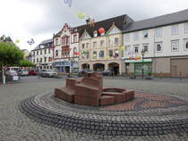 Kirchberg, Huser und Brunnen an der Hauptstrae (28.07.2025)