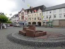 Kirchberg, H�user und Brunnen an der Hauptstra�e (28.07.2025)