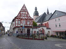 Kirchberg, Eiscafe Torino und Pfarrkirche am Marktplatz (28.07.2025)