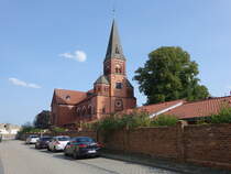 Htensleben, Pfarrkirche St. Josef und Augustinus, erbaut von 1890 bis 1891 (09.08.2025)