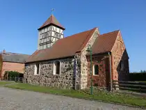 Schleu�, evangelische Kirche, romanische Feldsteinkirche aus dem 13. Jahrhundert (10.08.2025)