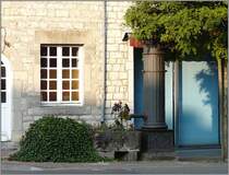 In dieser Gegend Belgiens sieht man berall schne alte Brunnen mit den dazugehrenden Pumpen. Bild aufgenommen in Nismes am 28.09.08 (Jeanny)