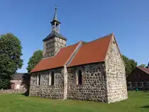 Dolchau, evangelische Kirche, sp�tromanische Feldsteinkirche (13.08.2025)