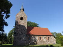 Schernikau, evangelische Kirche, Feldsteinbau aus dem 12. Jahrhundert (13.08.2025)