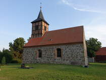 Neuendorf, evangelische Kirche, sptgotische Feldsteinkirche (14.08.2025)