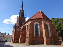 Schlieben, evangelische St. Martin Kirche, Backsteinkirche erbaut 1631 (07.09.2025)